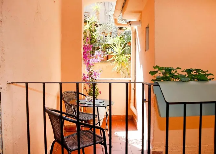 Monti With Charming Terrace Apartment Rom