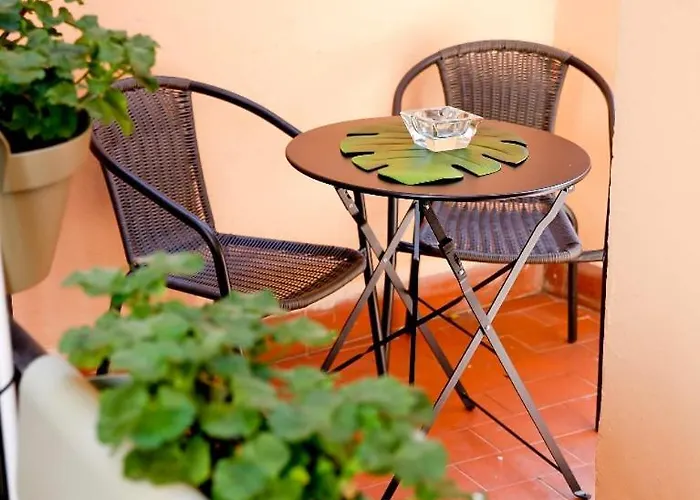Monti With Charming Terrace *